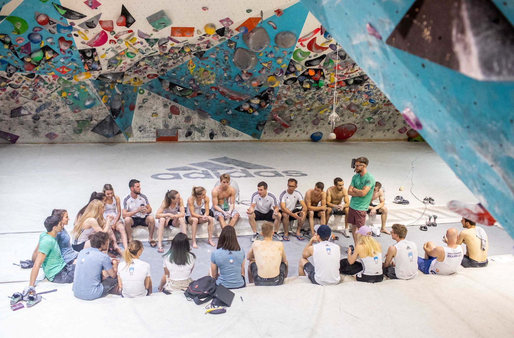 plezalci skupaj po tekmi foto Sportida_1 plezalci skupaj po tekmi foto Sportida_1